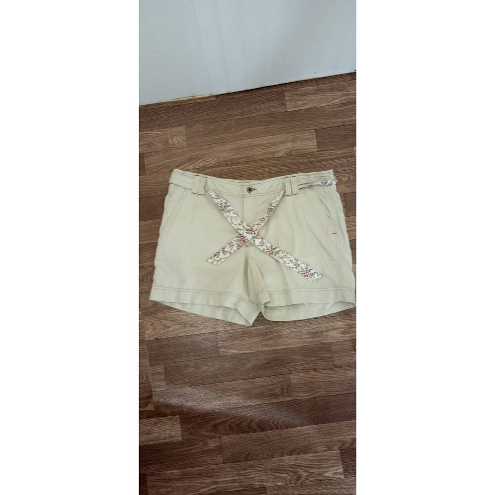 Vintage  90s Ralph Lauren Polo, tan, mid rise, pinwhale , thin  corduroy shorts.
